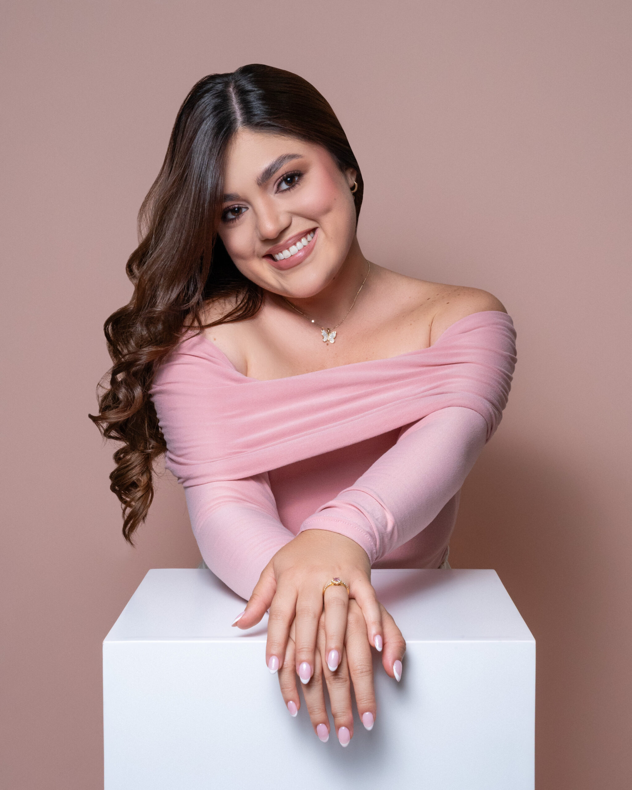 Fabiana Ramírez, técnico profesional de uñas y fundadora de Favra Beauty Spa